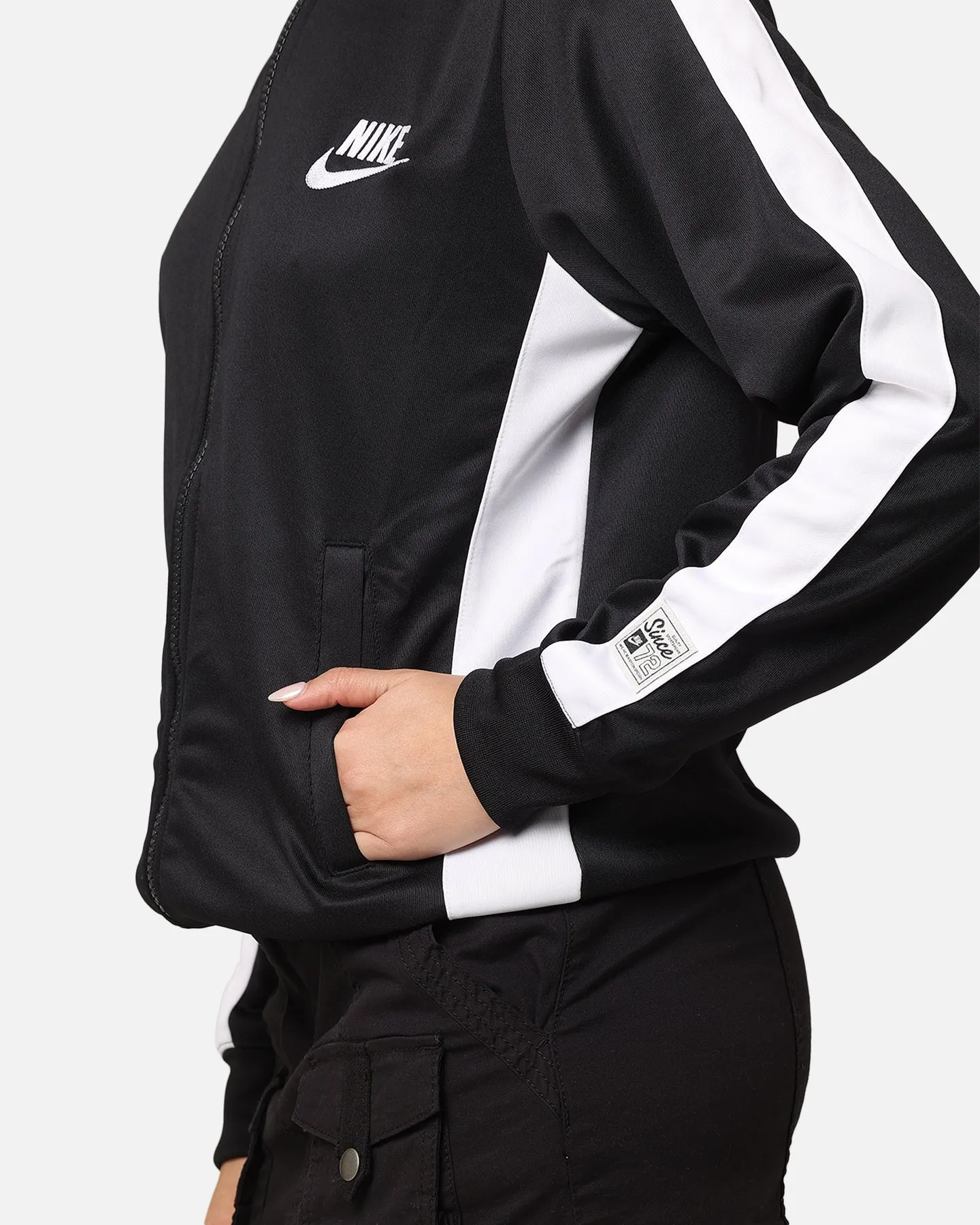 Nike Women's Sportswear Jacket Black/White/White